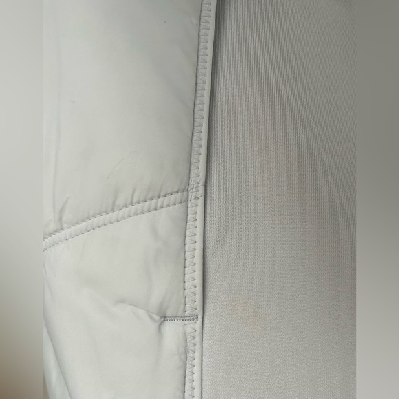 Athleta Rock Ridge Primaloft Vest in Moonlight Grey Blue Silver - Size XXS - Picture 12 of 13